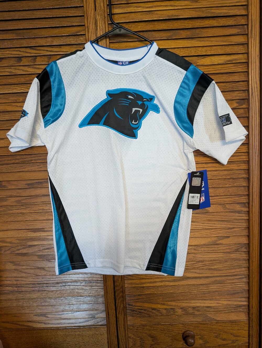 Carolina Panthers New Youth NFL Football Jersey Size 18/20